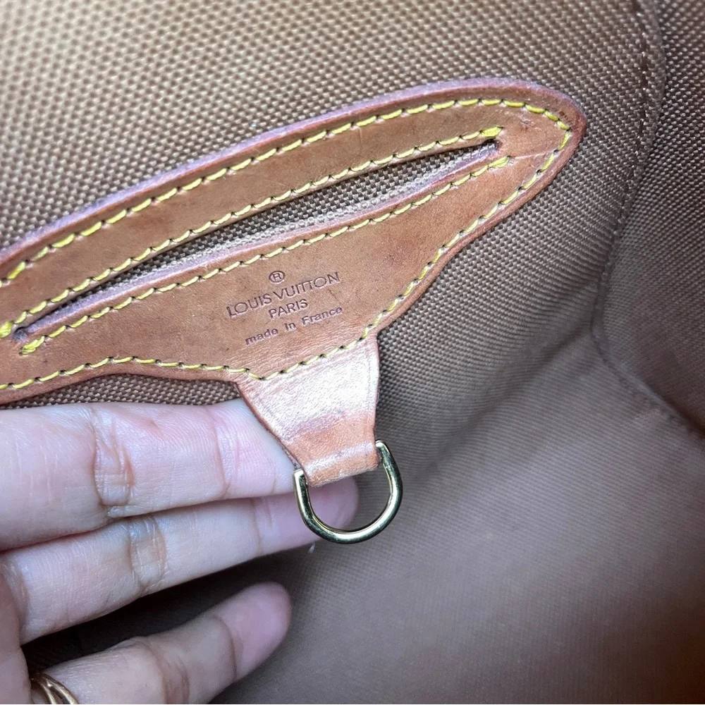 Louis Vuitton Ellipse Monogram  size PM Shoulder Bag - Picture 10 of 17